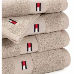 Auslauf ? Tommy Hilfiger LEGEND 2 Gästetuch - 40x60 Cm - Sand ? 5 Auslauf ? Tommy Hilfiger LEGEND 2 Gästetuch - 40x60 Cm - Sand ? -Cawö store unnamed file 484